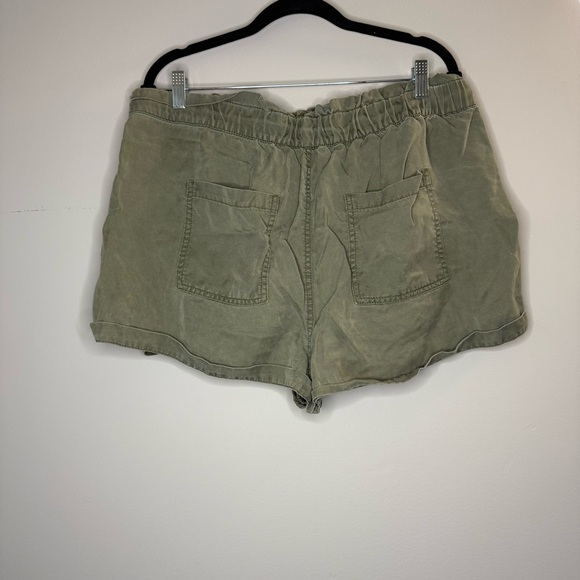 LOFT Drawstring Shorts - Picture 2 of 3